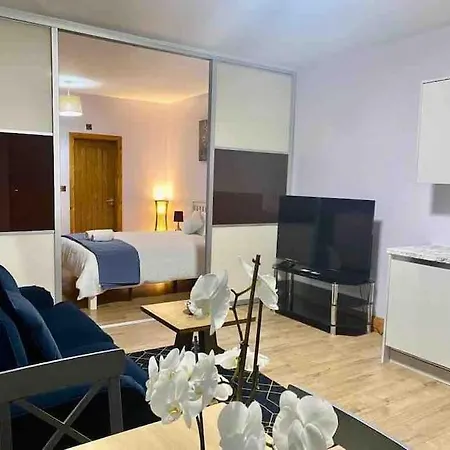 Lovely 1 Bed Studio Apartment With Free Parking Oxford Exterior photo