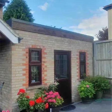 Lovely 1 Bed Studio Apartment With Free Parking Oxford Exterior photo