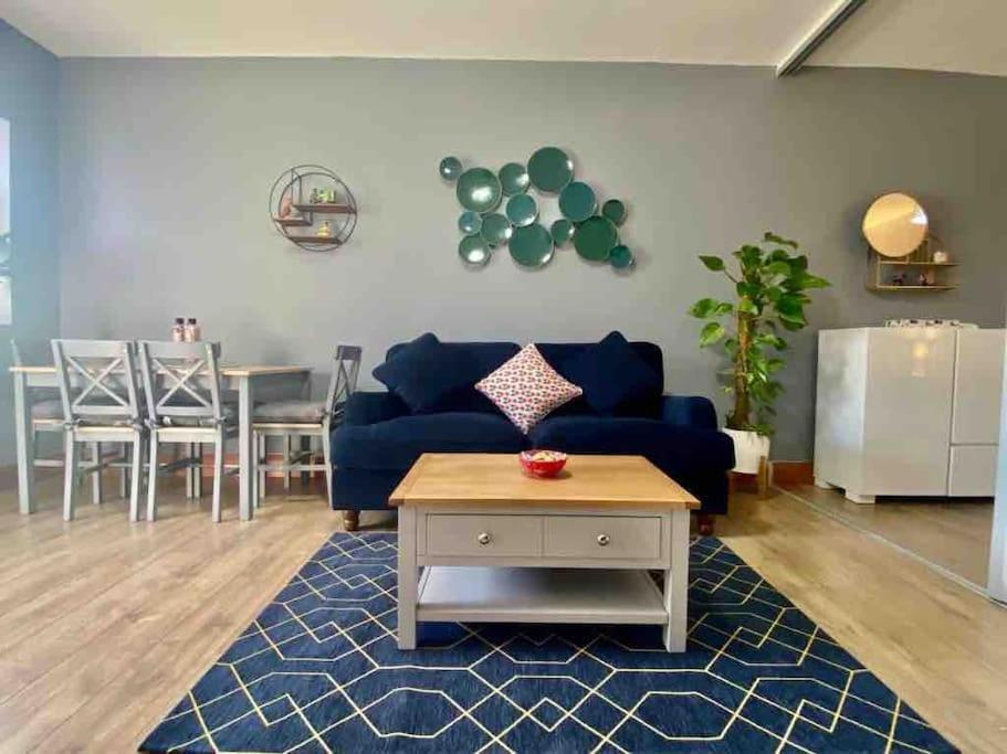 Apartment Lovely 1 Bed With Free Parking
